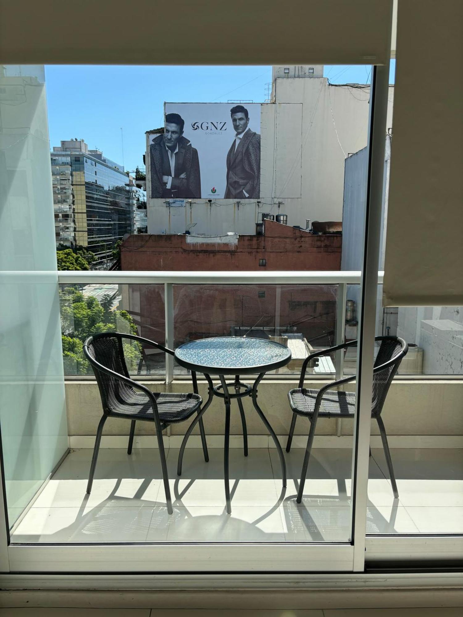 Monoambiente Luminoso Con Balcon Sobre Libertador -belgrano Cerca De River - Fleni - Bosques De Palermo Y Barrancas De Belgrano Appartamento *